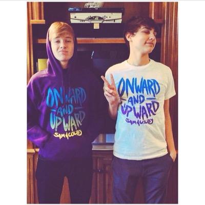 omgsamandcolby's profile picture. new twitter SAM AND COLBY ARE COOLER THAN YOU