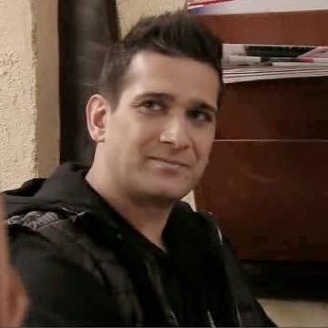 Kal Nazir. Father to Alya and Zeedan. I am a personal trainer and run my own business. use to be a soilder. In a relationship with Leanne.