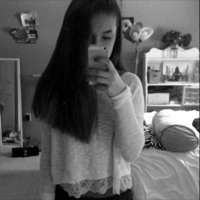 hi im just a girl who loves @compellingcam go follow her!! ❤️