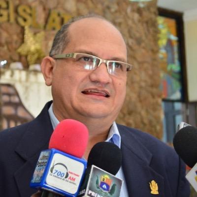 #SF Diputado del Consejo Legislativo del Estado Zulia.  #Labrador instagram eduardolabrador2.