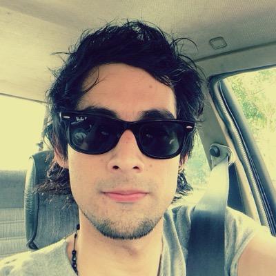 Hachegeney's profile picture. Cine, animación, música,Video juegos, Kitesurf, Drones FPV