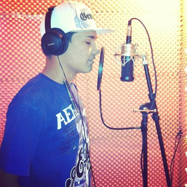 1EDWARD11's profile picture. 