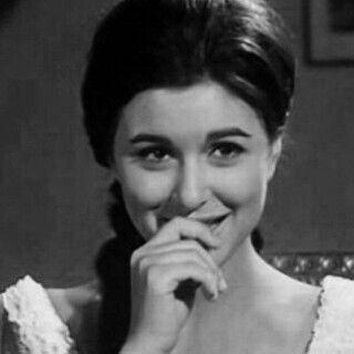 ‏‏‏‏‏‏وقل ربِّ ارحمهمَا كما ربيَانِي صغيرا.