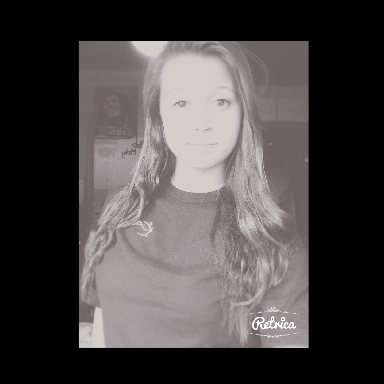 I am 14 years old and love Bob Marley❤️ puff puff pass!