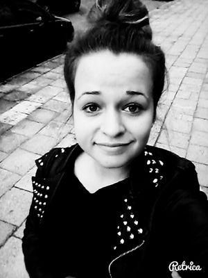 Strive to be happy and live to believe.
All you need is love ✌