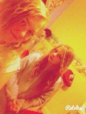 charliebarnes71's profile picture. i love to sing! im also crazy!!