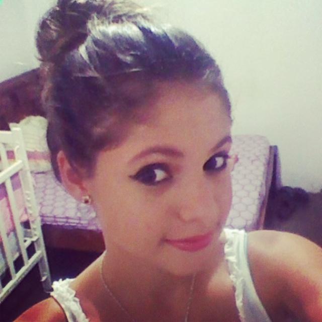 Tengo hambre.                                             Instagram: Ninafigueras