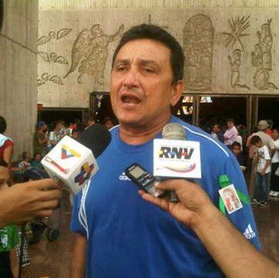 Profesor de educación física deportes y recreación--locutor