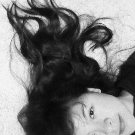 heliuminjars's profile picture. don't say anything to drugs, they can't hear you.