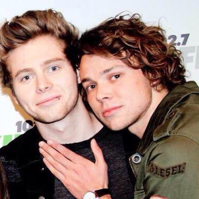 all i want for Christmas is 5sos and 1d.