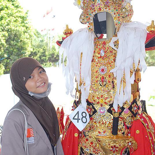 dad :* and mom :* slalu di hati :* , semua akan baik-baik saja :)
ada karma kok :-)