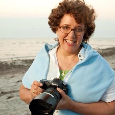 Cape Cod photographer specializing in family portraits at the beach May-Oct.