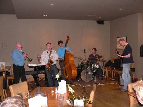 Whighams Jazz Club is Scotland's most popular & vibrant weekly jazz club. Excellent venue,superb live jazz and best of all, its free admission!