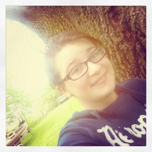 14 SINGLE SWIFTIE FOR LIKE EVER!!!!!!! LUCKY #13 #TAYLURKING