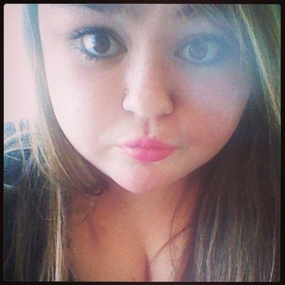 nylamarie14's profile picture. 