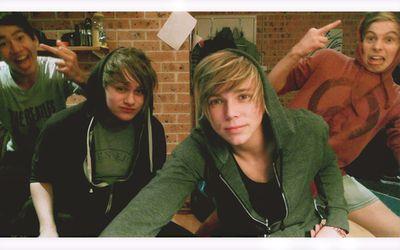 5sos fan account