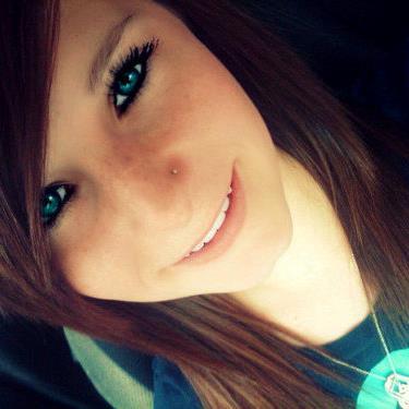 I’m a weird shy 15 year old girl. I love BVB, Marianas Trench, Janoskians, and lots of others. I cant spell. Feel Free To DM me (NO SPAM). I (UN)follow back
