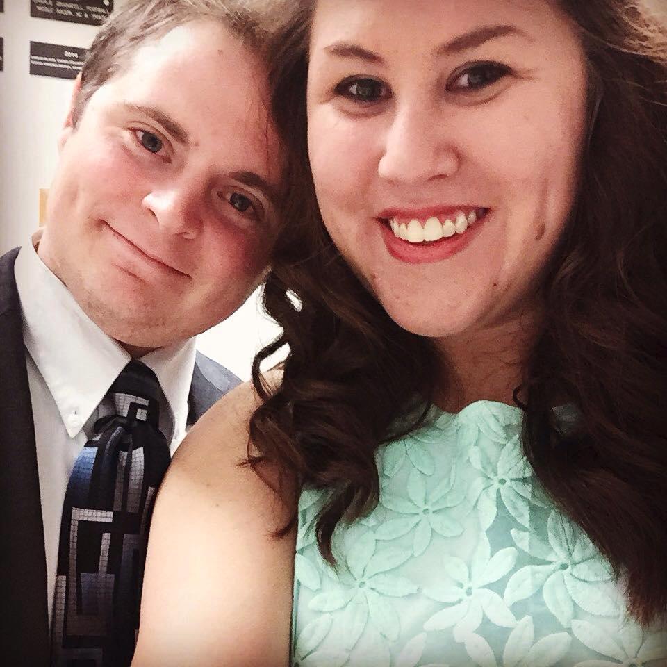 tiffsouther's profile picture. if I were a food I would be a cinnamon bun because I’m sweet and I have a lot of rolls