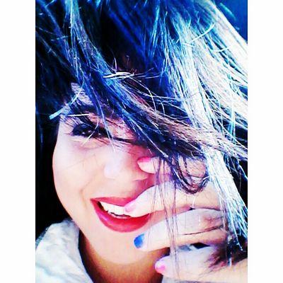 oooi, Meu nome é Antonia (comoqvocêsnsabiam) bom! Tenho 17 Aninhos estou no 2° Colegial e pretendo cursar enfermagem.