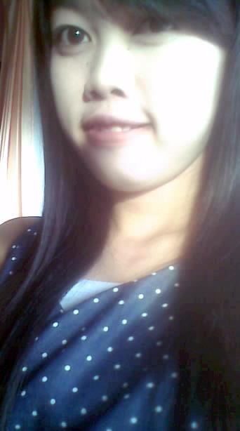 31 Desember || Natural || I Love u my Mom Dad and you my Bestfriend || Single be happy :-) || ^_^