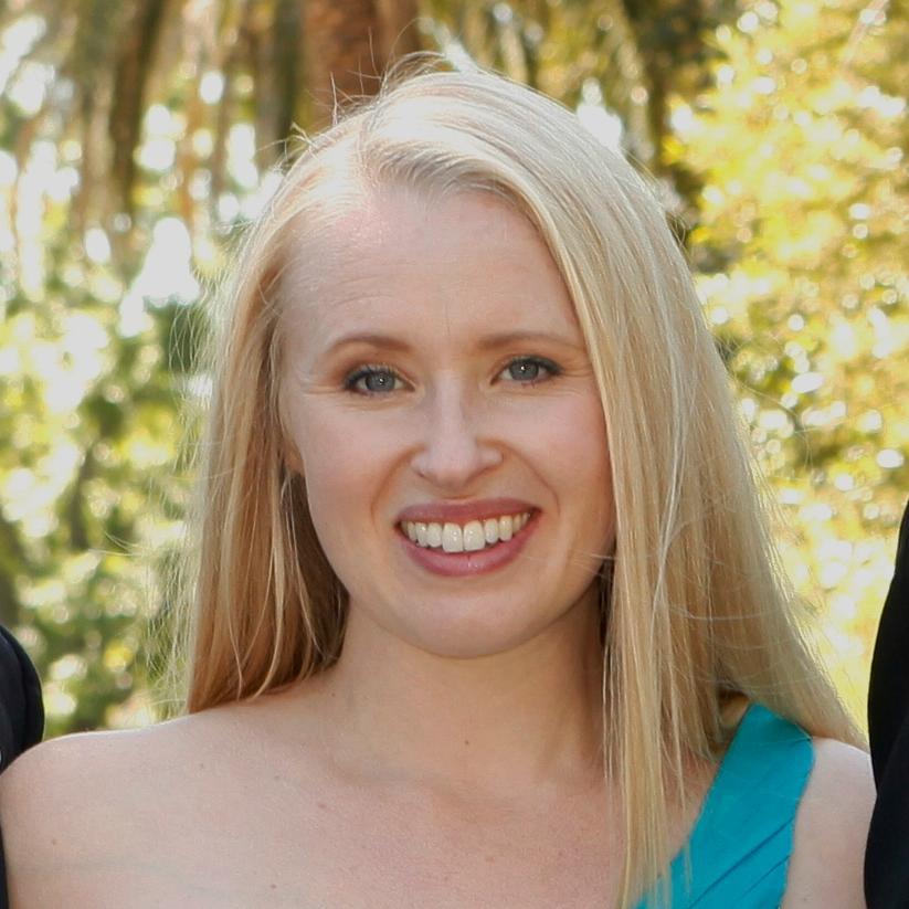 I am an experienced midwife of 17 years, Maternity and Child Sleep Consultant, HypnoBirthing ® Childbirth Educator, and Certified Infant Massage Practitioner.
