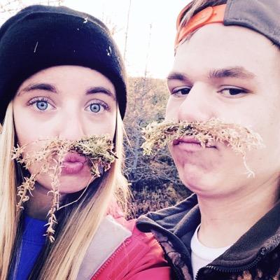 Babespec99's profile picture. snowboarder/skier 
Jesus & piano are bae