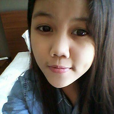 DyahPutery's profile picture. 