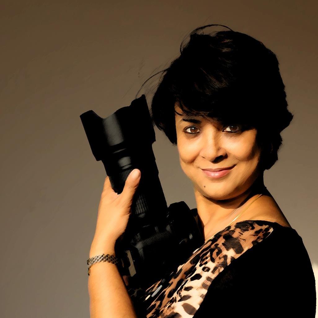 Mistress Of Light/
Freelance Photographer, Photojournalist Photobook Author, Curator, Mentor, Traveller.