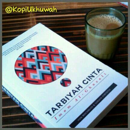 Kampanye haji usia muda, penuh keajaiban. Order buku #HajjWithLove dan #TarbiyahCinta di 081399813094 @sorayadimyathi/@yonmachmudi.