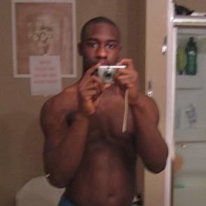 JamalRobie's profile picture. New to Twitter looking to meet some hot new girls to be friends with and yeah just check out my pics and DM me if ya want