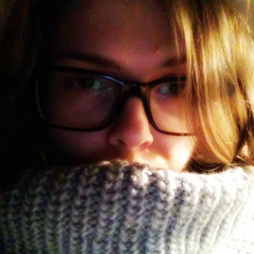 Norrlänning i Norge. Translator (Ru/Fr/En/No/Da to Swedish). Loves literature, but probably hates your favorite books. Dabbles in medieval stuff & knitting.