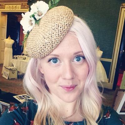 Ellie Grace Photography. Lover of photography, weddings, gin, dancing, flowers, Sheffield & being barefoot on grass. Contact: ellie@elliegracephotography.co.uk