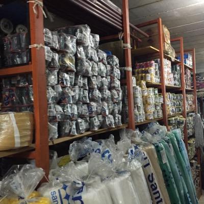 Papeis de parede infantis
Adesivos automotivos e para decoracao
chenilles, Swedes, Veludos, e tudo para cortinas.
Tapetes, almofadas, enchimentos para almofadas