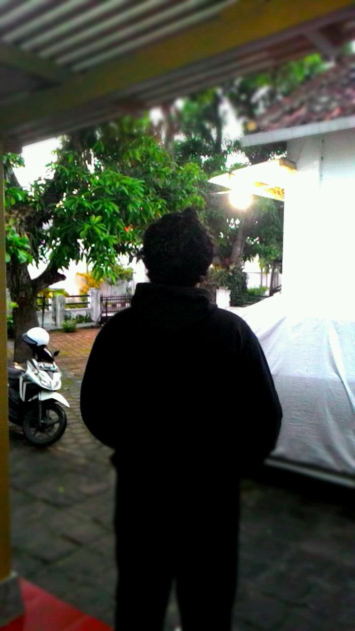 Kolese DeBritto shs