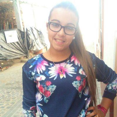 17.Morena de ojos verdes.| Mientras pueda seguir soñando, soñaré contigo ♥|SIMANTB| Siempre a su lado @NereaBarroso98