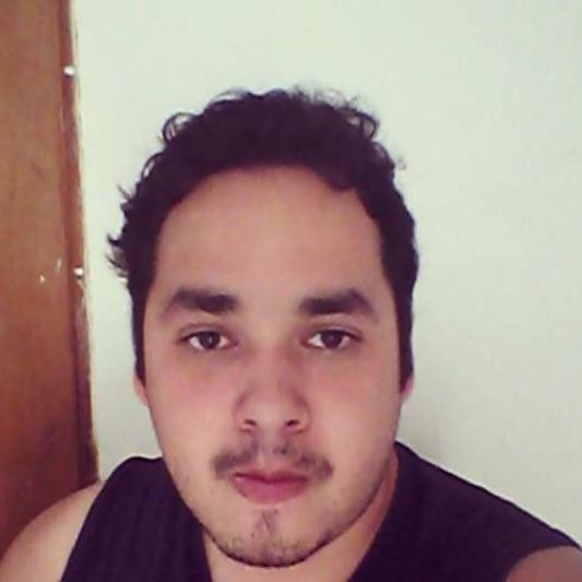 Estudiante de Comercio Exterior, Hincha y Seguidor del Junior , Real Madrid, Boca Juniors y Agradecido con Dios por lo que me da :D que mas