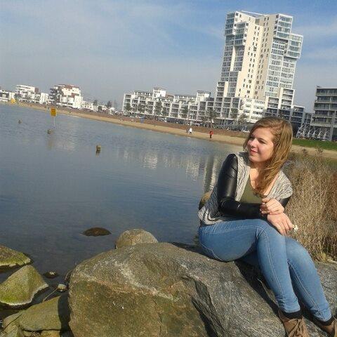 sixteen-shameless-#youtubeaddict-#tumblraddict-havo-F.L.Y