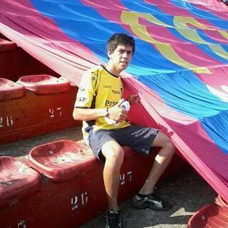 Estudiante de Ing. Informática, hincha  de Cerro y Comandante a muerte. 


Mira para arriba y agradece..!!