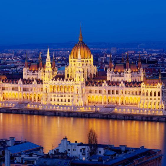 Discussion board about anything and everything in and around #Budapest, #Hungary. Make #friends, #learn, #educate. #f4f #followback #teamfollowback  #Danube