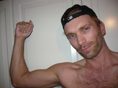 nuschiforever's profile picture. ...its just the little things that i fear .....