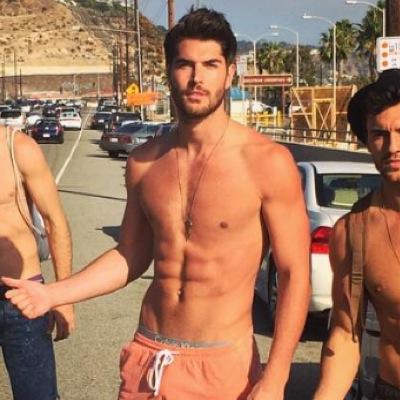 Gay Bottom Looking for big dicks to fuck my tight ass