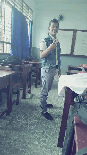 Line :herbert sitorus| Fb :herbert choice IG :herbertstev sekolah:SMAS BM-2.  X c , XI A 3, XII A 2 Medan.