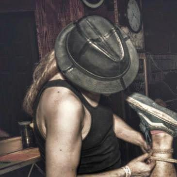 EvilLaughGuy's profile picture. NSFW & 18+
BDSM and D/s themes
I'm a kinky ace switch
he/him or they/them pronouns