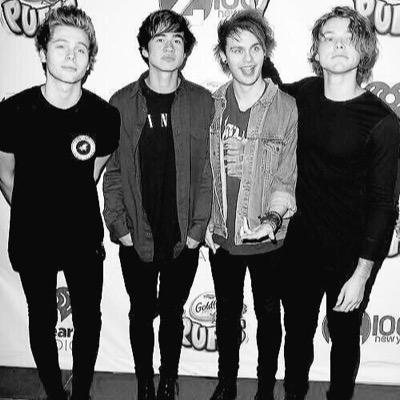 The vamps and 5SOS // Met Tris and James // met one direction x2