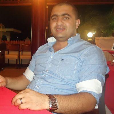 amiroos's profile picture. 