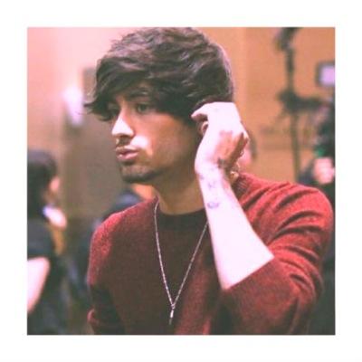 follow @basicaIIymalik