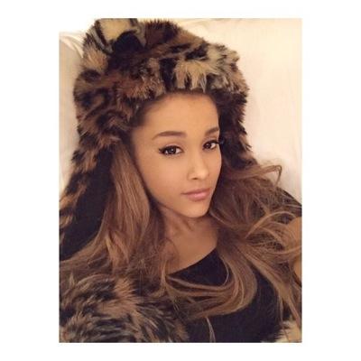 Forever my Ariana ♡ ♡ instagram // @baegrande