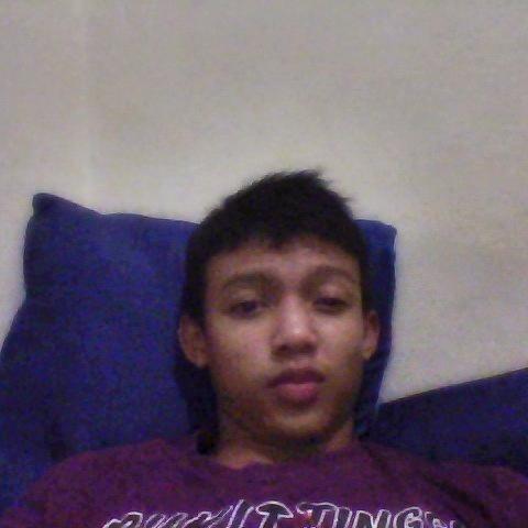 calon penulis terkenal, guru, dan calon imam yg ideal untuk keluarga :D