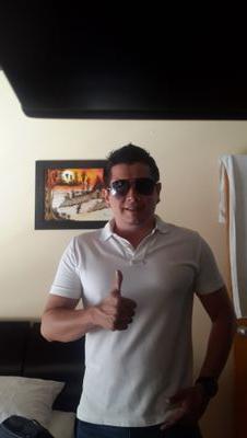 RozoHector's profile picture. Estudiante Ingeniería Industrial y Tecnologo en Mantenimiento Electromecánico Industrial, Experiencia en Mantenimiento de Maquinaría Pesada y Vehículos!