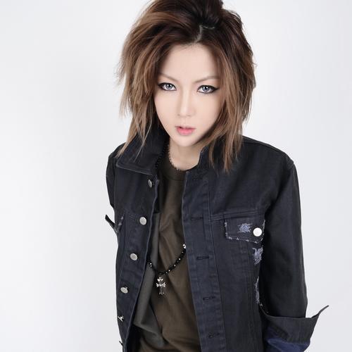 Ichii1225's profile picture. かわいいクールな女の子のおてんば娘の女の子、それは私です: 3